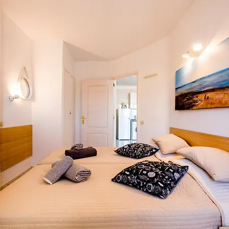 Апартаменты Cristianos Guayero